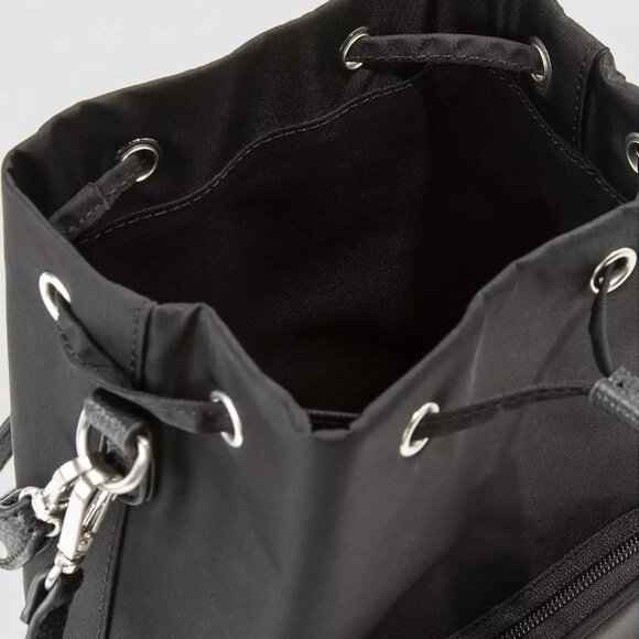 Levi's WOMEN'S Black Bucket Bag/NWT - Picture 4 of 15